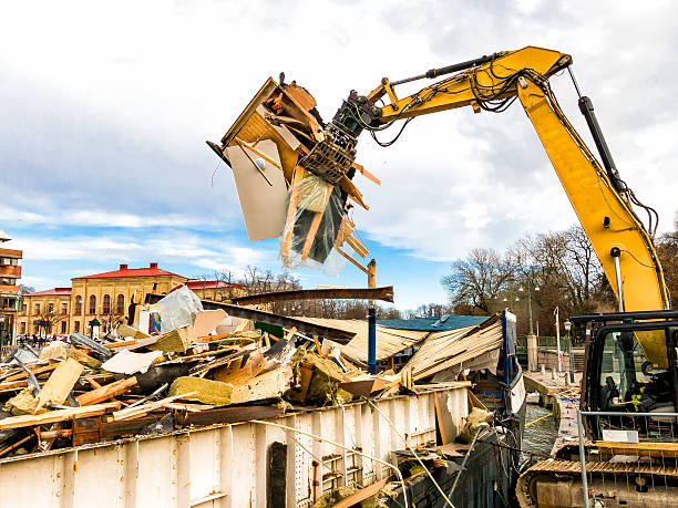 Best Construction Debris Removal  in Ntgomery City, MO